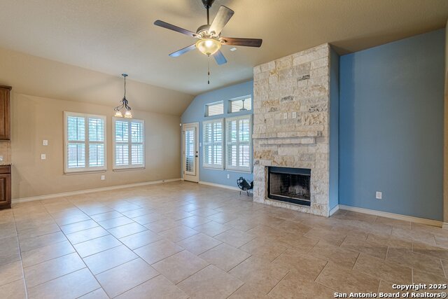 Listing photo id 17 for 15522 Echo