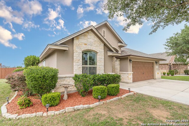 Listing photo id 1 for 15522 Echo