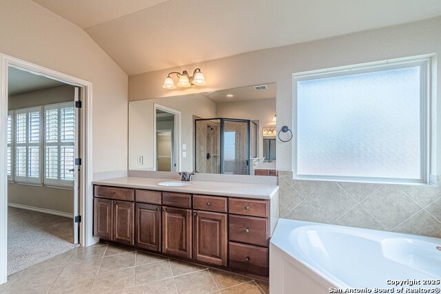Listing photo id 30 for 15522 Echo