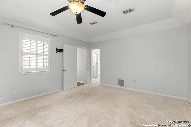 Listing photo id 20 for 9114 Oak Downs Dr