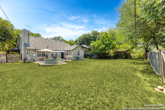 Listing photo id 33 for 9114 Oak Downs Dr