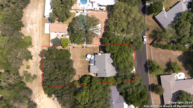 Listing photo id 38 for 9114 Oak Downs Dr