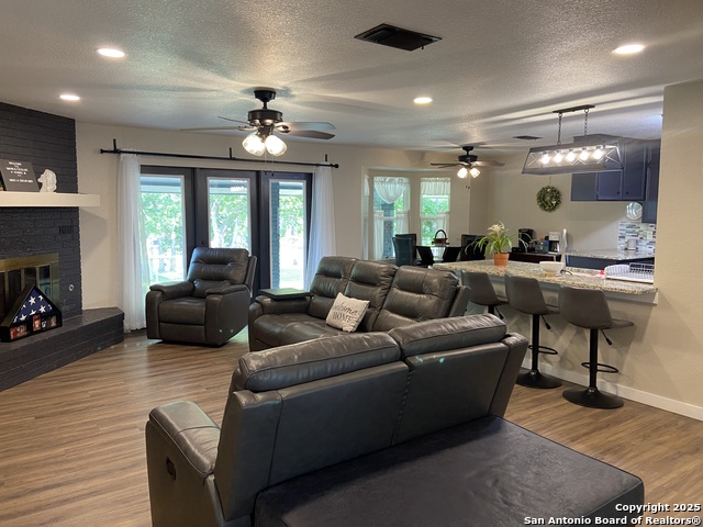 Listing photo id 9 for 326 Riverview