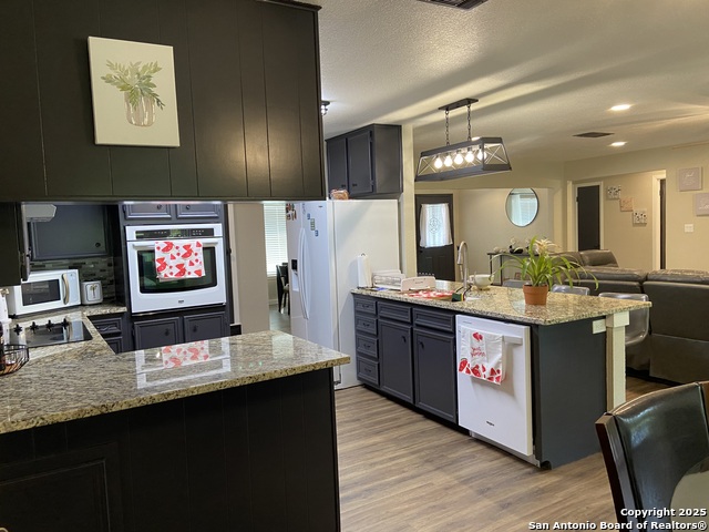 Listing photo id 21 for 326 Riverview