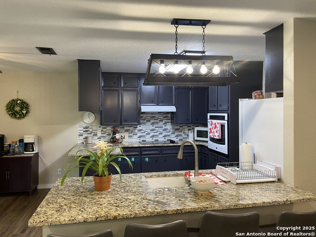 Listing photo id 23 for 326 Riverview