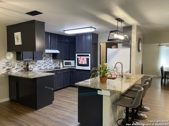 Listing photo id 25 for 326 Riverview