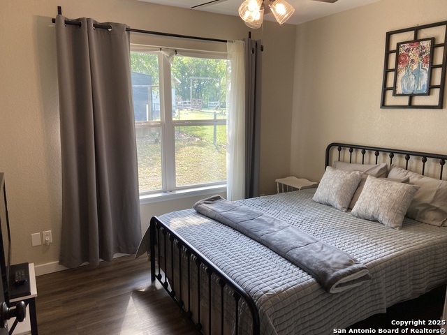 Listing photo id 41 for 326 Riverview