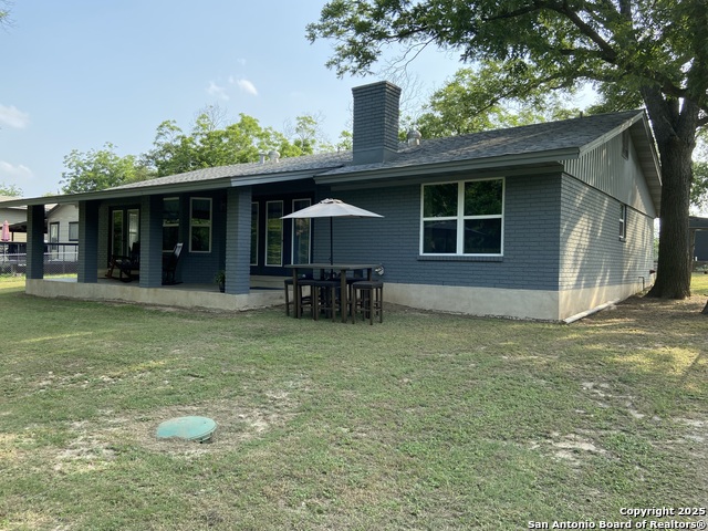 Listing photo id 42 for 326 Riverview