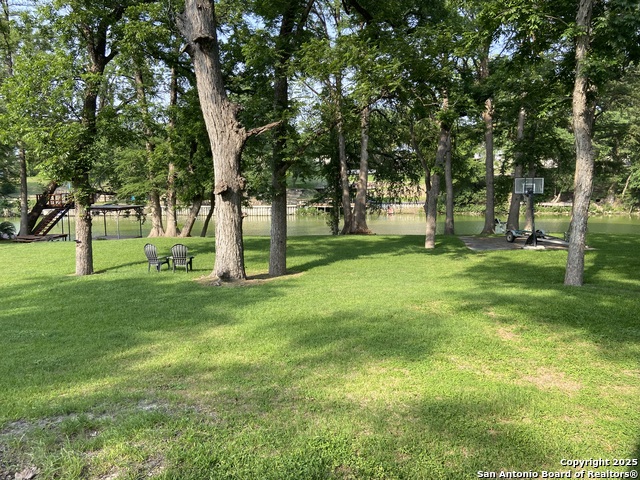Listing photo id 63 for 326 Riverview