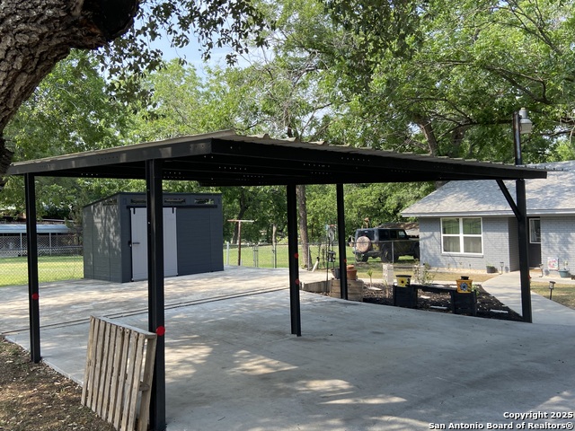 Listing photo id 5 for 326 Riverview