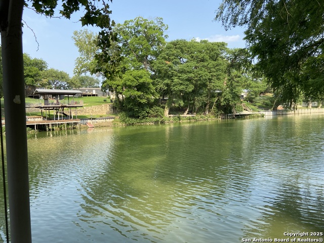 Listing photo id 68 for 326 Riverview