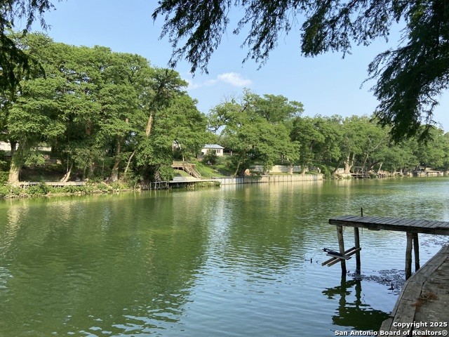 Listing photo id 70 for 326 Riverview