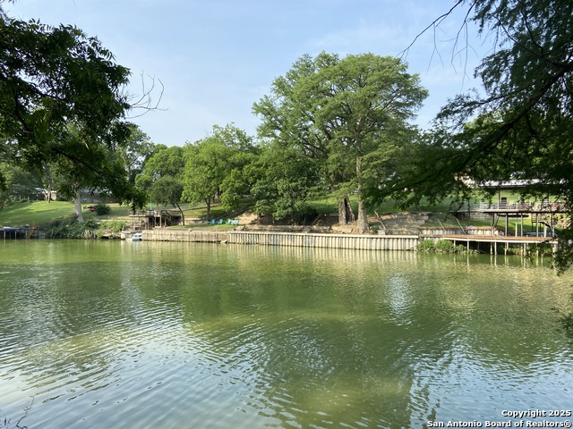 Listing photo id 71 for 326 Riverview