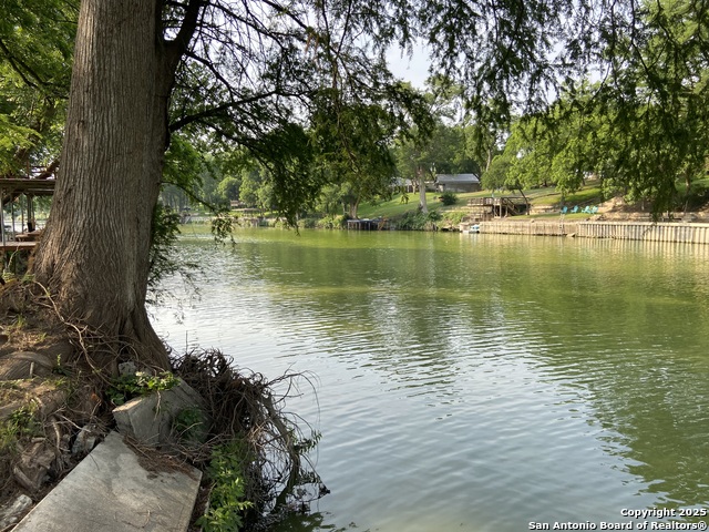 Listing photo id 73 for 326 Riverview