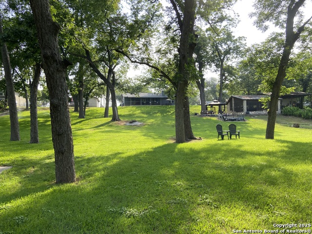 Listing photo id 75 for 326 Riverview