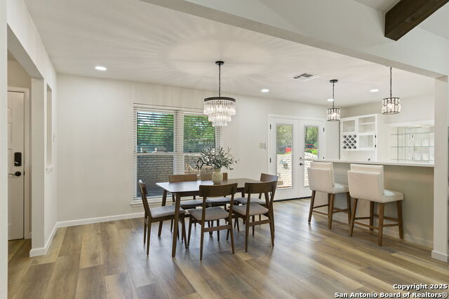 Listing photo id 9 for 430 Yosemite Drive