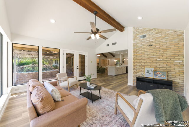 Listing photo id 13 for 430 Yosemite Drive