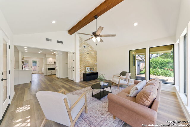 Listing photo id 14 for 430 Yosemite Drive