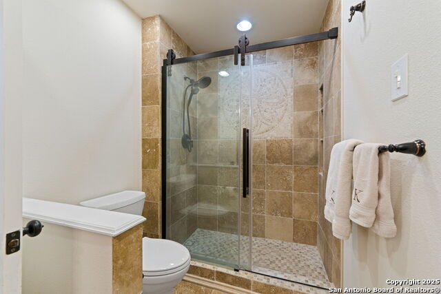 Listing photo id 22 for 430 Yosemite Drive