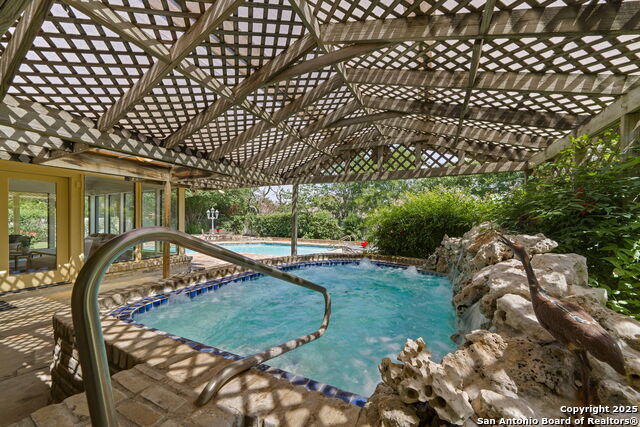 Listing photo id 29 for 430 Yosemite Drive