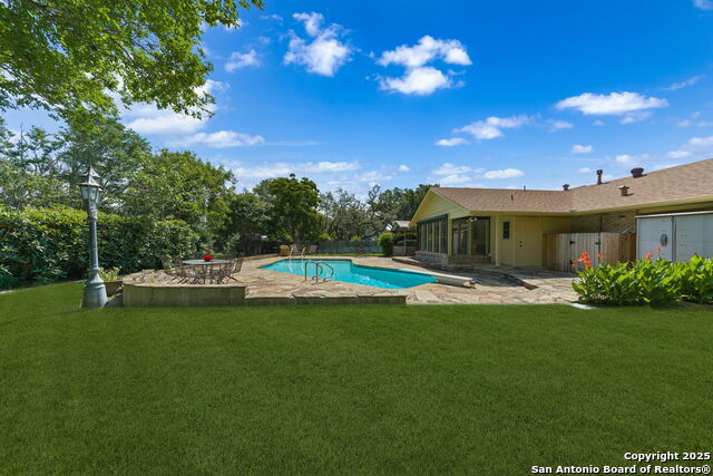 Listing photo id 31 for 430 Yosemite Drive