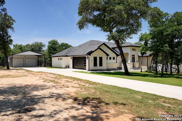 Image 4 of 61 For 149 Chisum Trail Dr