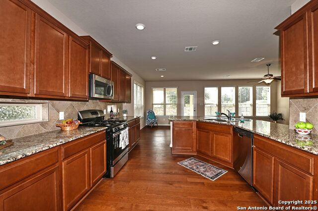 Image 10 of 40 For 14402 Palomino Place