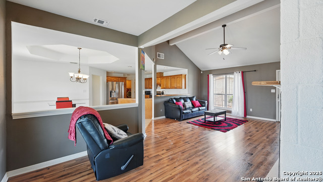 Listing photo id 8 for 1070 Northpark