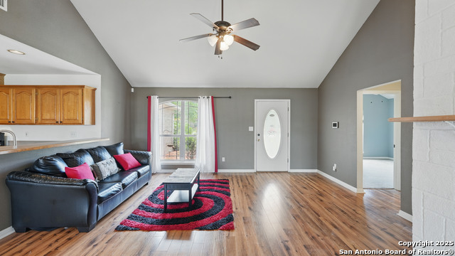 Listing photo id 9 for 1070 Northpark