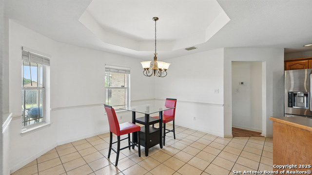 Listing photo id 14 for 1070 Northpark