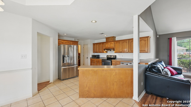 Listing photo id 15 for 1070 Northpark