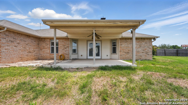 Listing photo id 31 for 1070 Northpark
