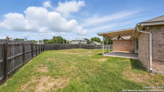 Listing photo id 37 for 1070 Northpark