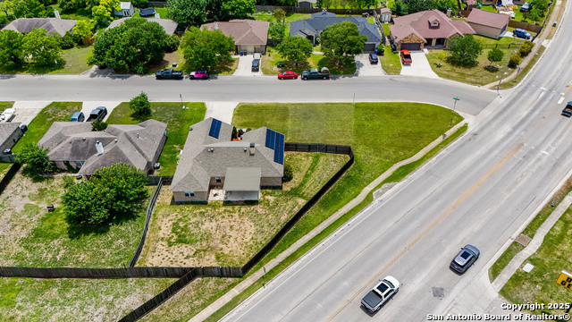 Listing photo id 42 for 1070 Northpark