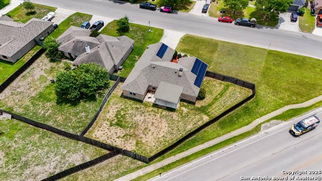 Listing photo id 44 for 1070 Northpark