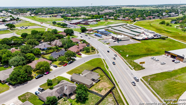 Listing photo id 45 for 1070 Northpark