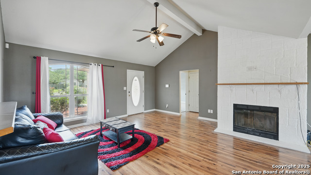 Listing photo id 6 for 1070 Northpark