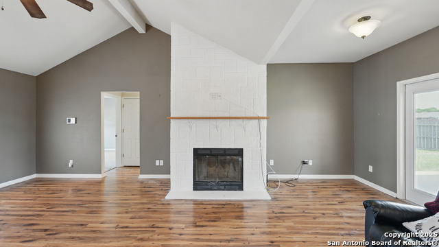 Listing photo id 7 for 1070 Northpark