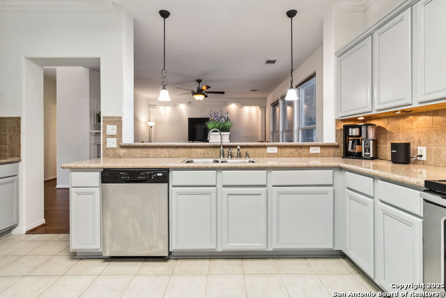 Image 16 of 35 For 21211 La Ladera