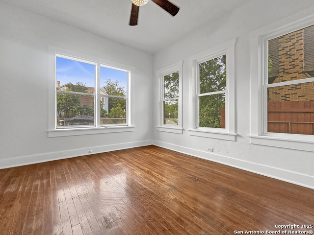 Image 9 of 13 For 1806 Magnolia W