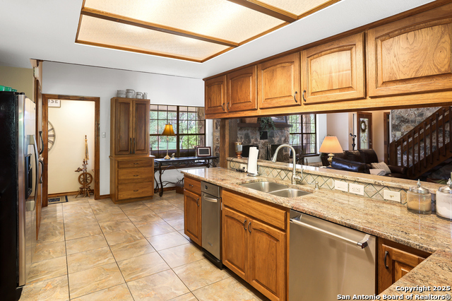 Image 12 of 40 For 2251 Bunker St