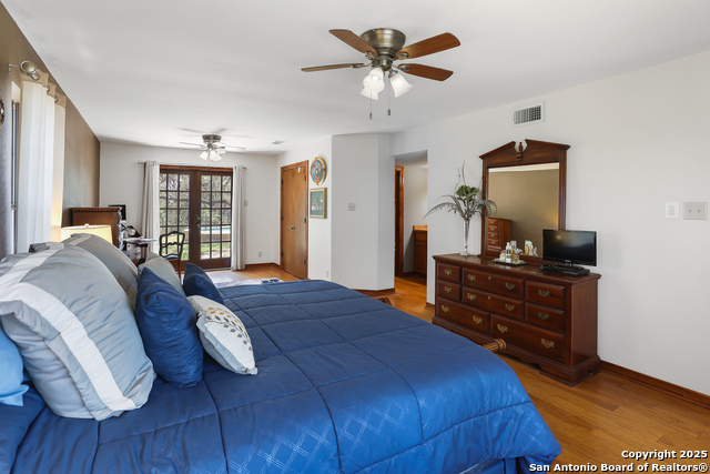 Image 18 of 40 For 2251 Bunker St