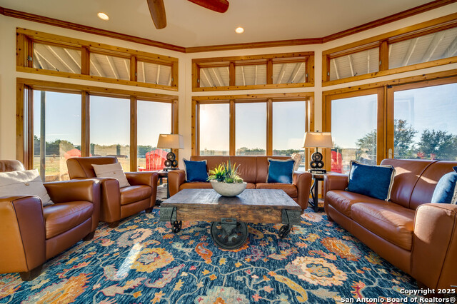 Listing photo id 9 for 24005 Pedernales Canyon Trl