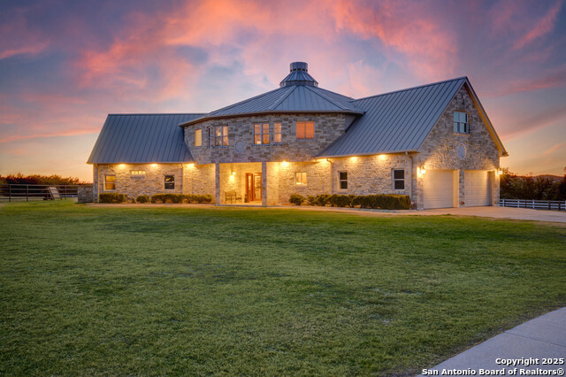 Listing photo id 2 for 24005 Pedernales Canyon Trl