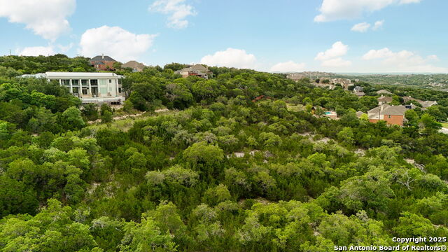 Listing photo id 7 for 27275 Ranchland Vw