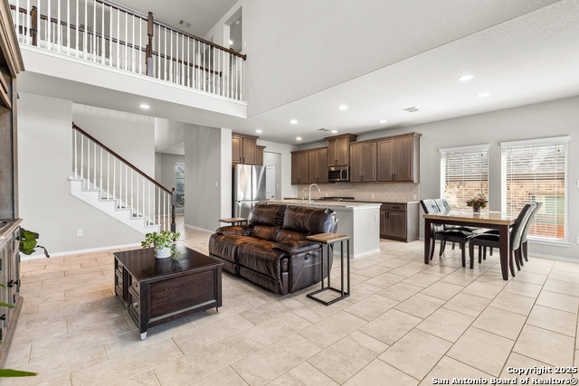 Image 10 of 45 For 2126 Elysian