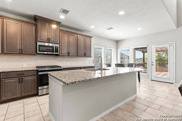 Image 17 of 45 For 2126 Elysian