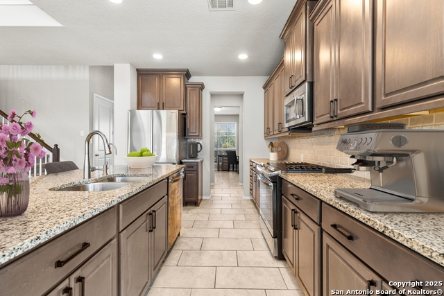 Image 18 of 45 For 2126 Elysian