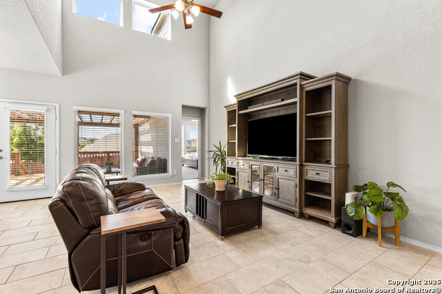 Image 8 of 45 For 2126 Elysian