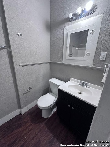 Listing photo id 6 for 415 Locust E 3